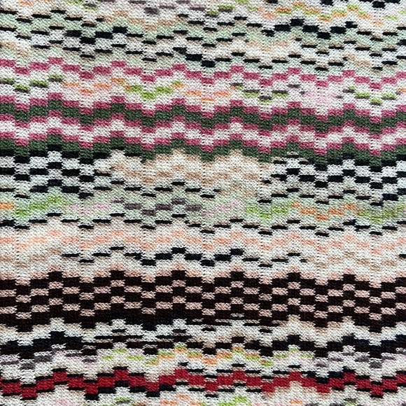 MISSONI.    Neck scarf. Made in Italy.    Beautiful - Picture 4 of 4